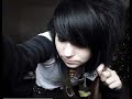 EmO GiRLs SiNd So Pretty ...Emi