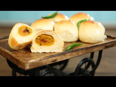 Baked Vada Pav Recipe | How To Make Baked Vada Pav | Indian Street Food | Eggless Ladi Pav | Upasana