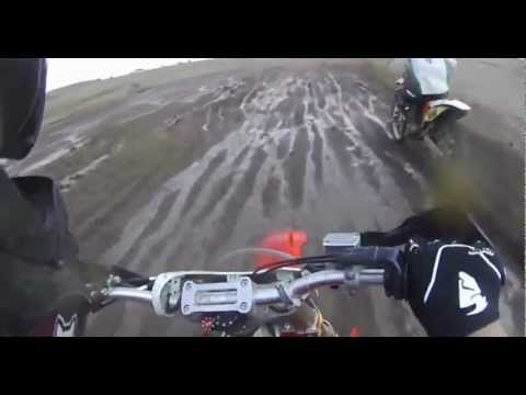 Moto de cross Vs tractor