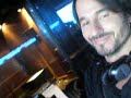 ali (tiefschwarz) plays last song of his set in fluid