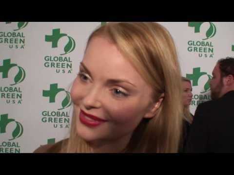 Izabella Miko