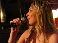 Carolina Soares - A Loba