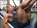 IFBB Pro Bodybuilder Tricky Jackson trains legs