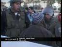 Israeli riot police and soldiers clash with settlers in Hebron Israeli riot police and soldiers clash with settlers in Hebron