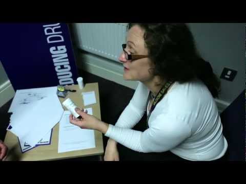how to administer naloxone