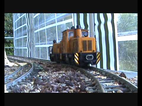 how to clean lgb train track