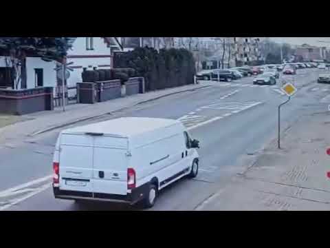 19-latek surowo ukarany za niebezpieczną jazdę w... :: link do artykułu: https://elka.pl/content/view/128526/79/