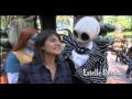 estelle denis, audrey pulvar, s�bastien cauet, c�cile de menibus, h�l�ne de fougerolles, emilie dequenne, c�line balitran, ma�tena biraben et caroline roux ont craqu� pour le festival halloween disney. cest d�licieux d�tre m�chant mais qui a os� d�fier la f�e mal�fice de la belle au bois dormant ? qui a su r�sister � la tentation de la pomme empoisonn�e de la m�chante reine de blanche neige ? qui a succomb� � la bestialit� de cruella denfer ? miroir mon beau miroir, qui est la plus belle animatrice de la tnt ? qui a hurl� avec jack skellington et sally, les h�ros du film de tim burton letrange no�l de monsieur jack ? et qui a pr�f�r� embrasser mickey et jouer � � farces ou friandises � avec les hommes citrouilles ? r�ponses en vid�o