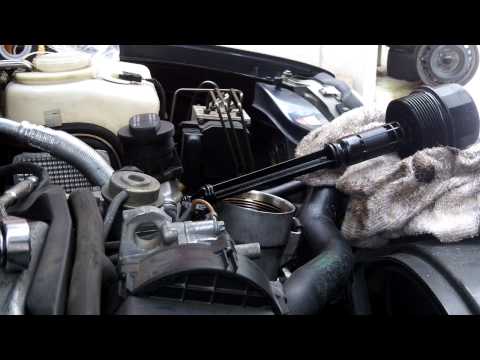 Mercedes M112 3.2 V6  oil and filter change  W208