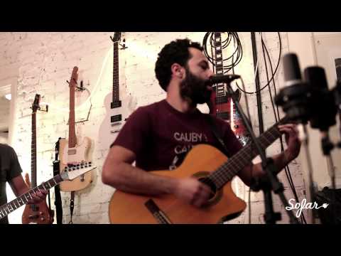 Thiago e os Quase Quinze - Eu quero mais que coisas | Sofar São Paulo
