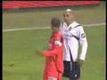 2 footballeur s batt comm dé tapett