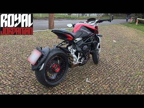MV Agusta Brutale Dragster 800 RR, walk around, start and short ride