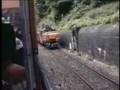 黒部峡谷鉄道 凸型電気機関車とすれ違い
