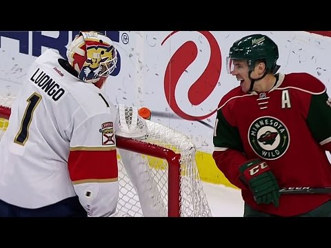 Video: Luongo goes all-in and must recover to make save on Parise