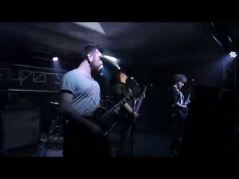 how to react when you know someone is lying