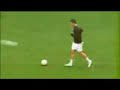 some kool tricks from c.ronalda.{the name of the song is [tokyo style - dj blackmaster] enjoy the video and rate/comment 2 thanks alot.............cristiano ronaldo dos santos aveiro, oih (pron. ipa [k?i?'ti?nu ?u'na?du]), (born 5 february 1985 in funchal, madeira), better known as cristiano ronaldo, is a professional portuguese footballer. he plays for the english club manchester united f.c. and portugal.
????????
???? /?/
????/?/
??? /?/????
?????|????
??????-???
??????????
??????????
?????????