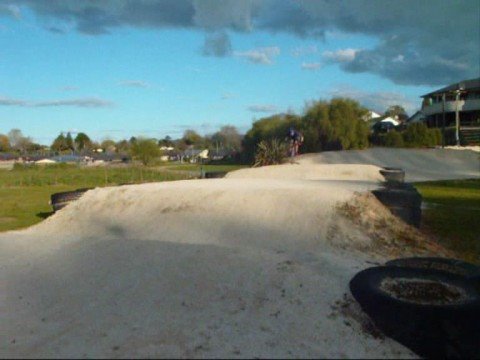 BMX VIDEOS, BIKES, TRICKS, STUNTS, CRASHES