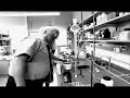 Ali G looks inside a chemistry labia