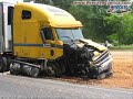 truck crash / incidenti camion truck crash / incidenti camion