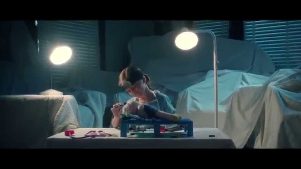 What is Lego\'s New Girl Power Ad Really Saying?