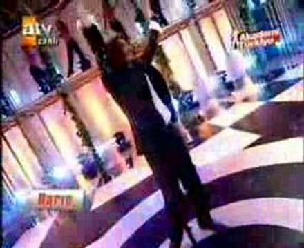 Barış Akarsu - Öyle Sarhoş Olsam ki (Akademi)