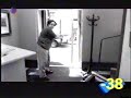 Scherzo con la porta di vetro