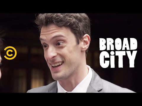 Broad City - Penn Station's Gross