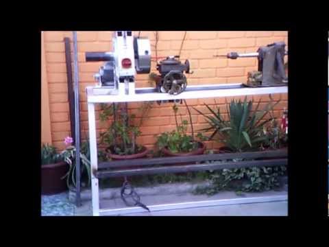Torno casero - Amigos estoy de vacaciones pero no quita que sigamos con nuestro torno por lo mismo, comenzamos el video 7 con una reseña y en el video 8 ya trabajando en la...