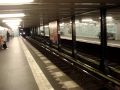 Berlin Subway arriving (Berliner U-Bahn kommt an...)