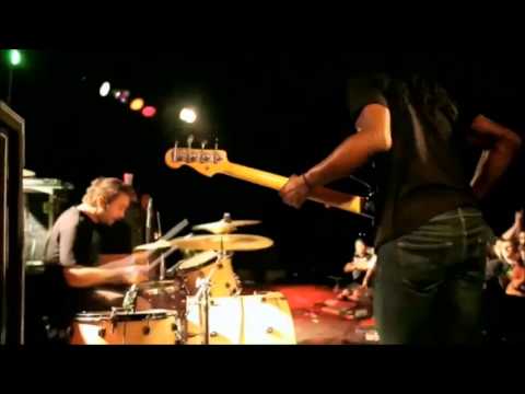 The Fall of Troy -Whacko Jacko Steals The Elephant Man's Bones (Live@Glasshouse)