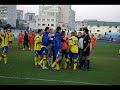 Din pacate pentru sportul sucevean, arbitrul de la acest meci, acest domn Bocaneala a venit cu lectia invatata de acasa, aceea ca Ceahlaul trebuie sa invinga astazi. El a facut tot ce i-a stat in putinta pentru a opri Cetatea din actiunile ei si pentru a ajuta cat mai mult Ceahlaul. A prelungit in total partida cu 14 minute, a dat jucatorilor de la Suceava nu mai putin de 3 cartonase rosii, a acordat lovituri libere la fiecare atingere a unui jucator al echipei oaspete, a dat lovitura de pedeapsa in minutul 98 dupa ce au trecut cele 6 minute dictate de el. Arbitrul a mai avut o tentativa de a dicta lovitura de la 11 metrii, la un falult inafara suprafetei de pedeapsa, dar s-a razgandit si a dictat doar lovitura libera din marginea careului.La finalul meciului centralul a fost bruscat si lovit de jucatorii Cetatii, fiind nevoie de mai multi stewarzi pentru a putea fi excortat! Suceava a pierdut si se afla in cadere libera spre liga a III-a!
