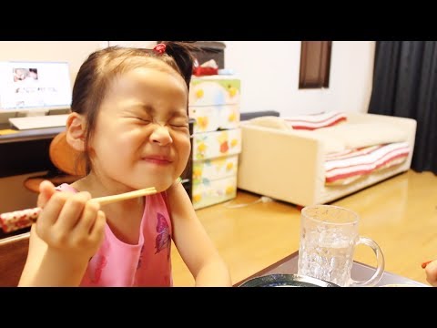 Rino - 2013年9月13日/4歳3ヶ月 We talk about an athletic meet of the next day. We asked her various questions, but she does not answer very much. We asked her to dance a d...