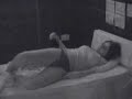 Marianela poses en la cama