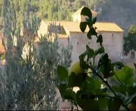 mallorca - Julia jets off to Deia in Mallorca, where she visits a retreat hidden away the end of narrow, winding roads.