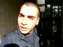Il tutto avviene sotto gli occhi di Maria De Filippi