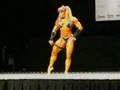 Betty-Viana-Posing-R