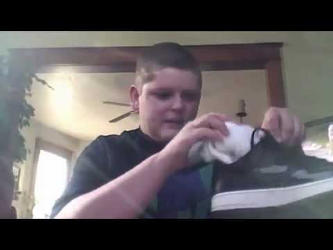 how to remove jean stains from shoes