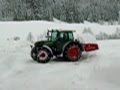 Fendt 209 Vario beim Schneeräumen 2