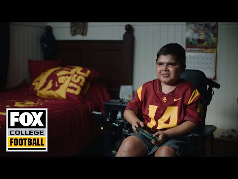 Video: 13-year-old with Duchenne Muscular Dystrophy inspires USC's football team | FOX COLLEGE FOOTBALL
