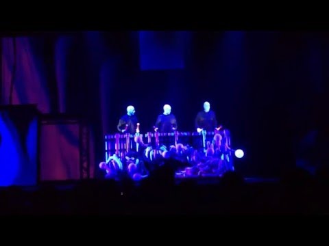 group - Follow us on Twitter http://www.twitter.com/themeparkreview and Facebook http://www.facebook.com/themeparkreview - Skip to 12:04 for amazing grand finale! Bl...