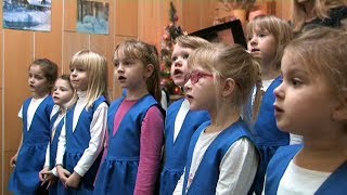 Děti z MŠ Hálkova zazpívaly seniorům