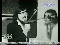 i grandi nomadi in una perfomance a sanremo nel 1971... grande augusto!!!!!