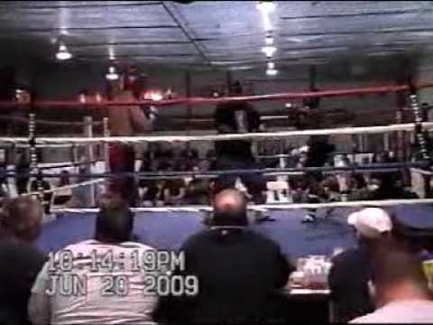 Lions Team - Kickboxing - Niko Tsigaras - Fight 1 - part 1