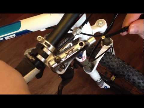 how to bleed xt m785 brakes
