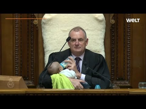 Neuseeland: Parlamentspräsident Mallard macht den Babys ...