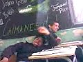 chico durmiendo en hora de clase