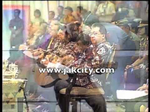 Iwan Fals Ciptakan Lagu Baru Di Acara Jakarta Food Security Summit 2012