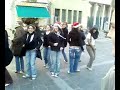 Chor� de noel dans la rue !