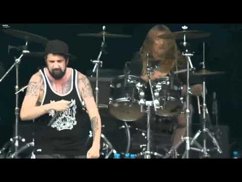 blackbomba - Live Of Black Bomb A 00:00 Intro 01:30 Pedal to the Metal 04:13 My mind is a pussy 08:03 You can't save me 09:45 Come on Down 13:35 We don't care 17:02 Look...
