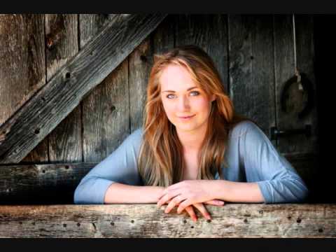 Halo (Alexandra Adornetto) Cast